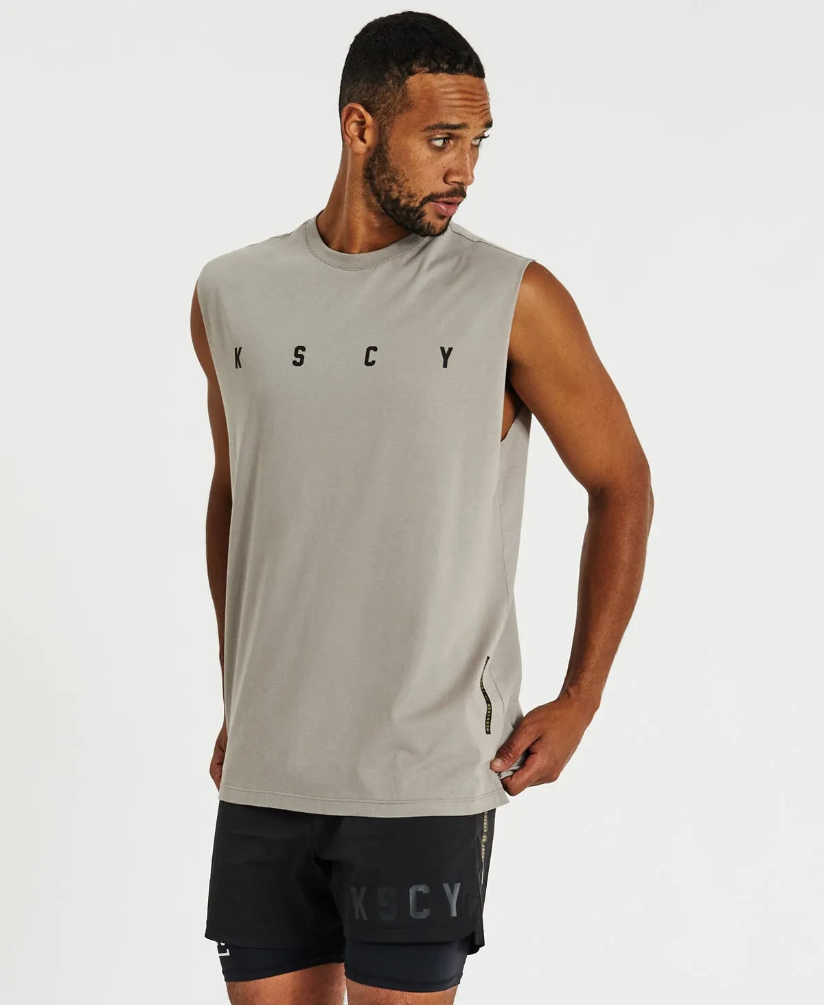 Compound Muscle Tee Split Hem Gull Grey
