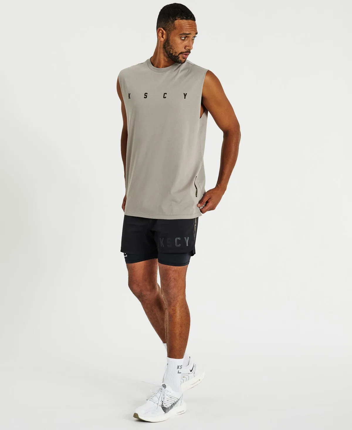 Compound Muscle Tee Split Hem Gull Grey