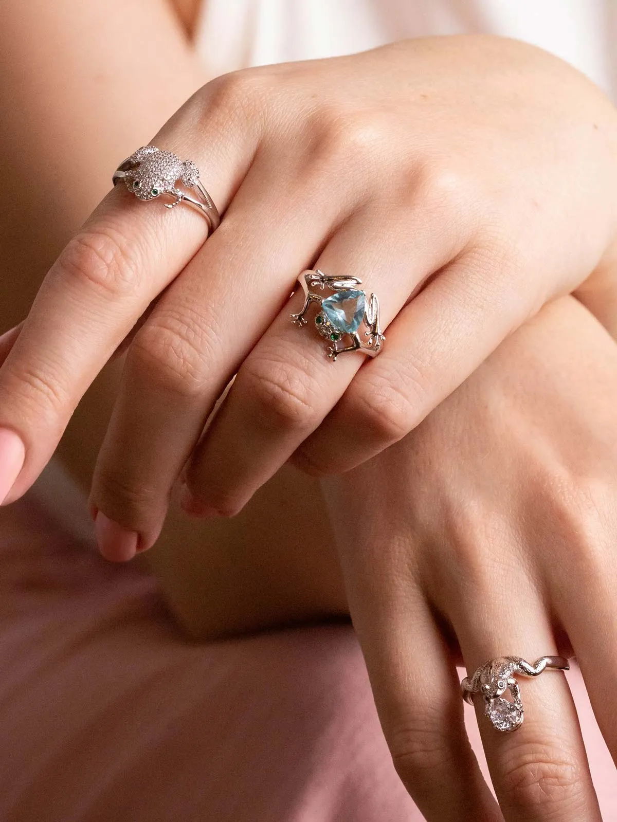 Frog Ring With Aquamarine Stone