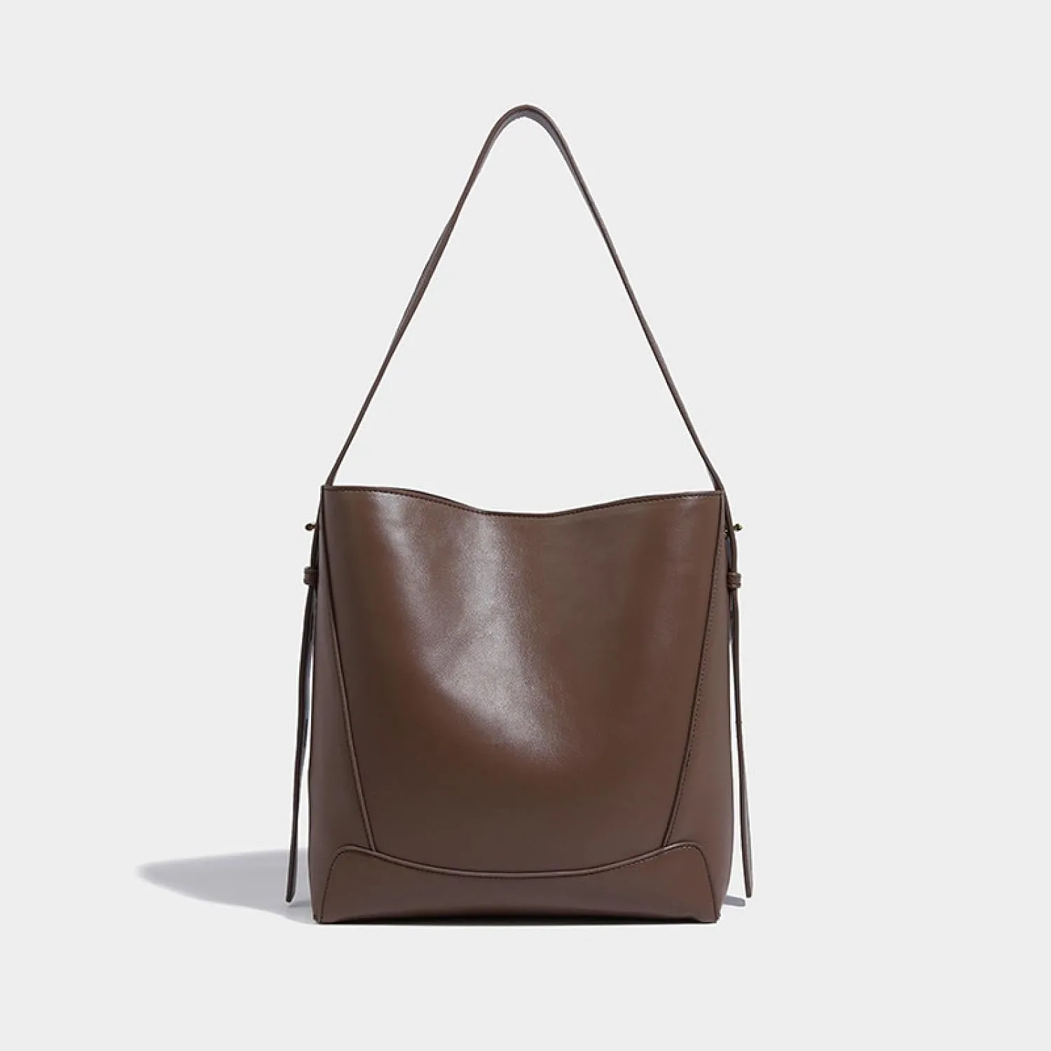 Large-Capacity Bucket Bag with a Crossbody Underarm Bag on one Shoulder