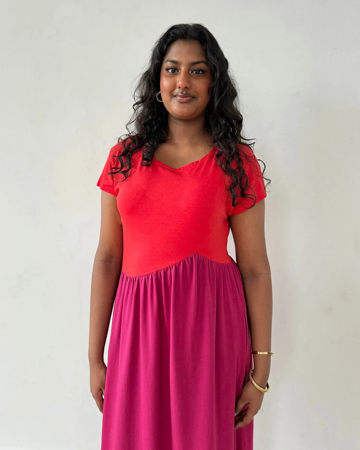 NORAH dress in Bright Ruby/Garnet Pink