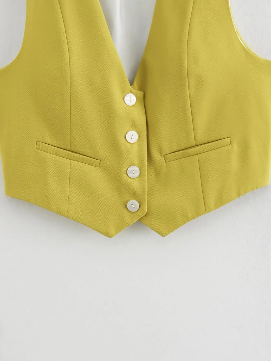 Pofihavi Cropped Suit Vest for Women 2024 Button Up Business Casual Dressy Waistcoat Vest Tops