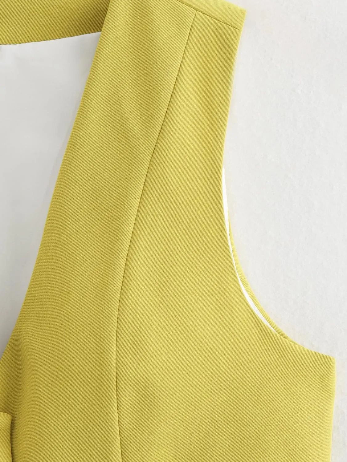 Pofihavi Cropped Suit Vest for Women 2024 Button Up Business Casual Dressy Waistcoat Vest Tops