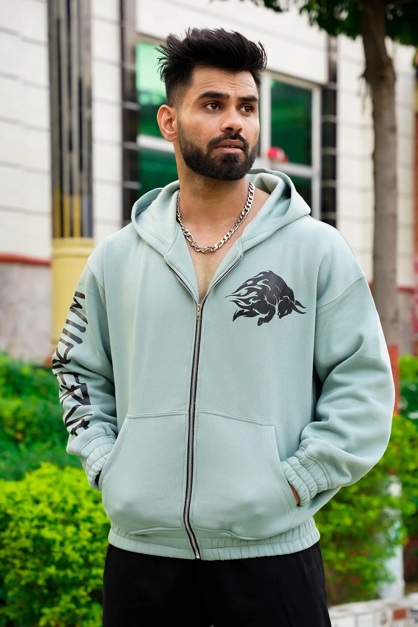 "Flaming Wild" Bull-Print Zip Hoodie (Light Green)